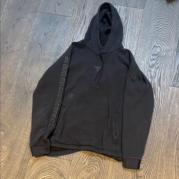 Under Armour Black Hoodie - Picture 1 of 6